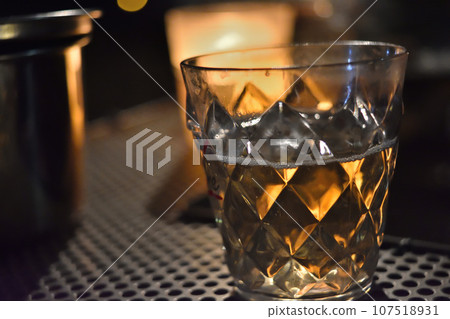 捕捉光線的玻璃 捕捉光線的玻璃 107518931