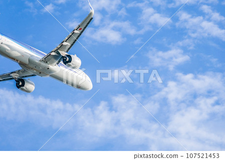 飛機起飛 107521453