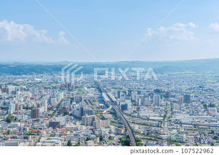 福島縣福島市 - 從山上看到的福島市街景(JR福島站週邊) 福島縣福島市 - 從山上看到的福島市街景(JR福島站週邊) 107522962