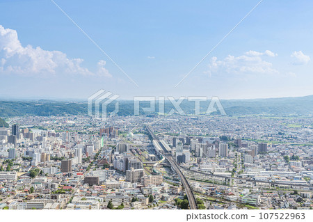 Fukushima City, Fukushima Prefecture - Cityscape of Fukushima City seen from the hill (around JR Fukushima Station) 107522963