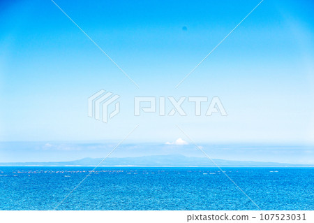 從野付半島眺望泊灣和國後島 107523031