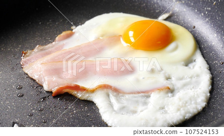 grilled ham and eggs grilled ham and eggs 107524153