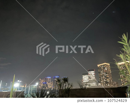 夜景台大廈夜空 107524829