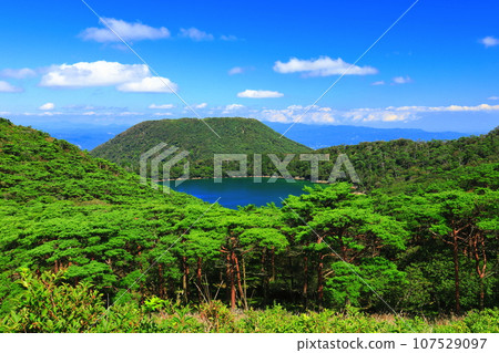 [宮崎縣]霧島的六觀音禦池（蝦野高原）晴天 107529097