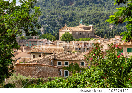 Narrow streets in historic center of town of Valldemossa, Balearic Islands Mallorca Spain. Narrow streets in historic center of town of Valldemossa, Balearic Islands Mallorca Spain. 107529525