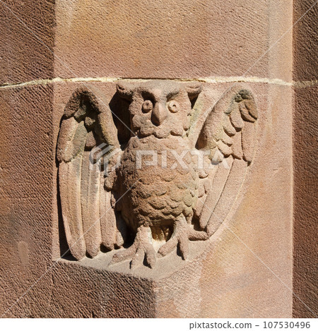 red sandstone owl stone carving red sandstone owl stone carving 107530496