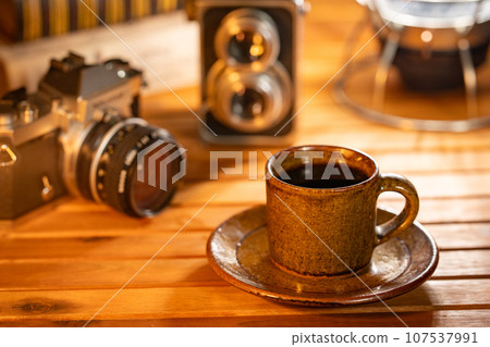 [Break] Coffee break [Film camera] 107537991