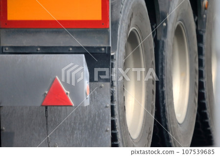 Truck tire Truck tire 107539685