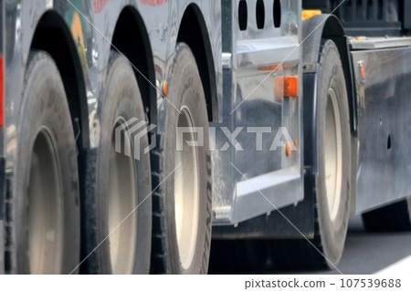 Truck tire Truck tire 107539688