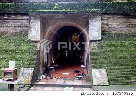 [Thailand] Wat Umong Tunnel Temple 107540880