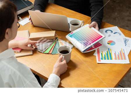 辦公室設計師不露面 107545471