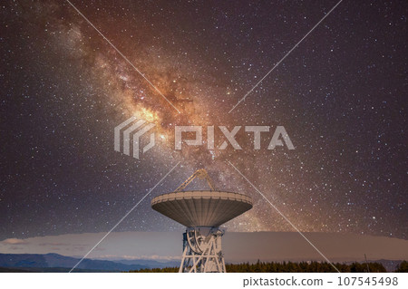 《長野縣》拋物面天線合成的星空景觀 星空合成 《長野縣》拋物面天線合成的星空景觀 星空合成 107545498