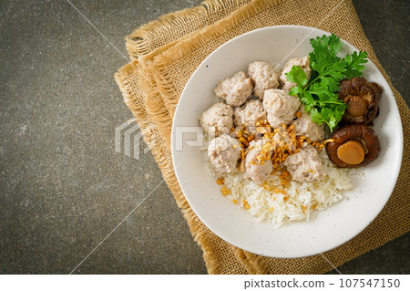 Dried Rice Porridge with Boiled Pork Bowl Dried Rice Porridge with Boiled Pork Bowl 107547150