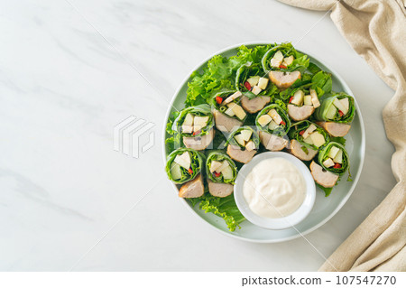vegetables wrap or salad rolls with creamy salad sauce 107547270