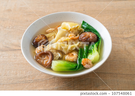 pork dumpling soup with shrimps and vegetable pork dumpling soup with shrimps and vegetable 107548061