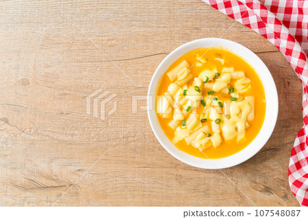 tteokbokki with cheese or Korean rice cake with cheese 107548087