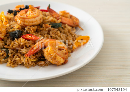 shrimps fried rice with herbs and spices shrimps fried rice with herbs and spices 107548194