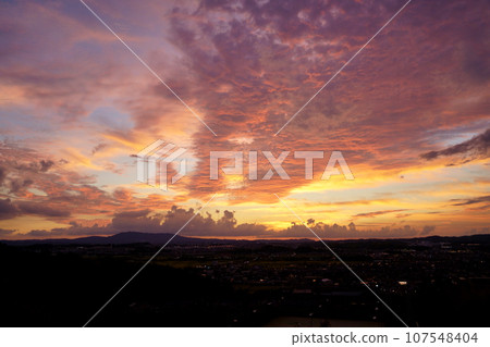 Autumn sunset/cloud art Autumn sunset/cloud art 107548404