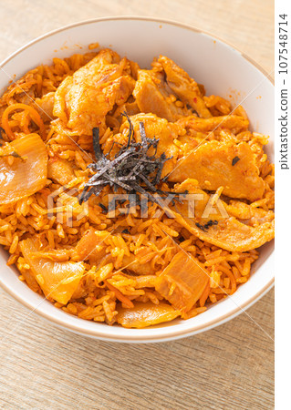 kimchi fried rice with pork sliced kimchi fried rice with pork sliced 107548714