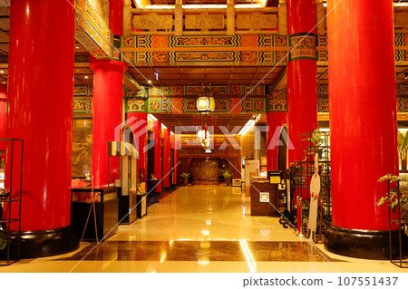 Taiwan Taipei Yuanshan Hotel (The Grand Hotel Taipei) restaurant entrance 107551437