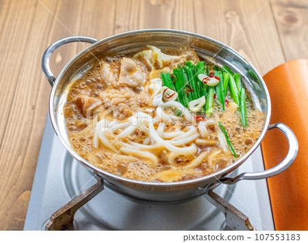 內臟火鍋燉烏龍麵 內臟火鍋燉烏龍麵 107553183