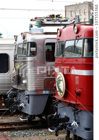 Ginkama 也稱為 EF81-303（Akatsuki）和 ED76（Hayabusa）1 107555368