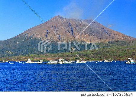 [鹿兒島縣] 晴天從垂海看到的櫻島 107555634