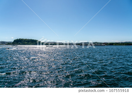 Deep blue sky and Nojima Park Deep blue sky and Nojima Park 107555918