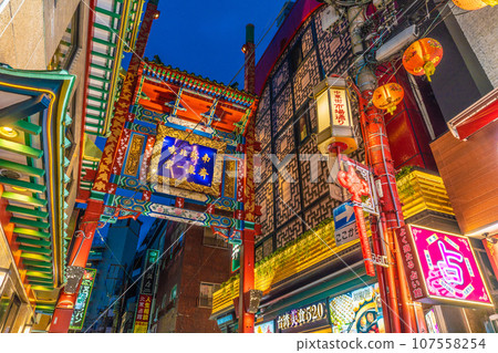 日本橫濱城市景觀十月-繁華的橫濱唐人街市場街。走向希望的時代=7天 107558254