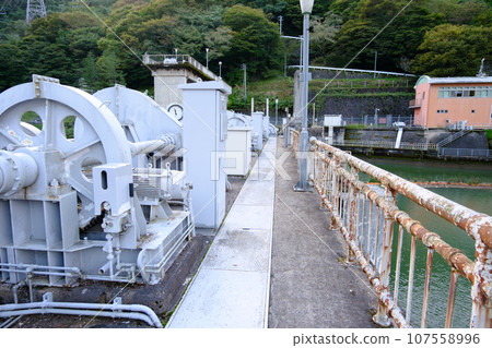 Kansai Electric Power Kasagi Hydroelectric Power Plant 107558996