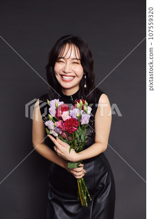 秋天的衣服時尚肖像 秋天的衣服時尚肖像 107559320