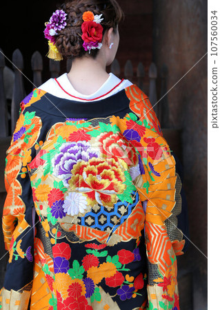 Yuzen dyeing with beautiful foil and embroidery in Japanese style wedding photo wedding location shoot bridal photo bride wedding Yuzen dyeing with beautiful foil and embroidery in Japanese style wedding photo wedding location shoot bridal photo bride wedding 107560034