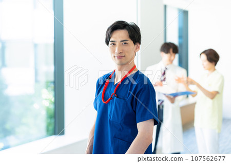 醫護人員 107562677