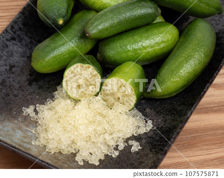 Finger Lime Finger Lime 107575871