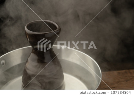 熱清酒熱清酒壺 熱清酒熱清酒壺 107584504