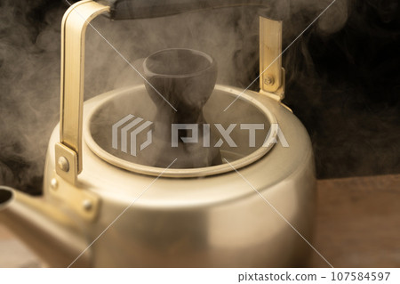 熱清酒壺 107584597