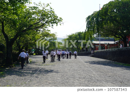 富士山本宮淺間大社是日本全國淺間神社的總社,位於神聖的富士山腳下的靜岡縣富士宮市。 富士山本宮淺間大社是日本全國淺間神社的總社,位於神聖的富士山腳下的靜岡縣富士宮市。 107587343