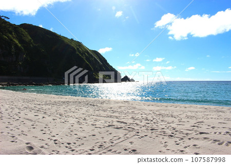 Maehama Coast Kozushima, Izu Islands 107587998