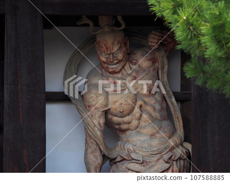 Aun statue “Japanese style image” (Nara) 107588885