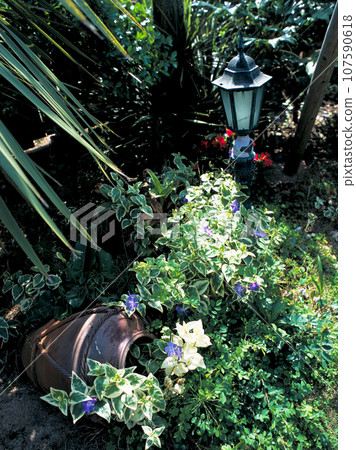 garden gardening garden gardening 107590618
