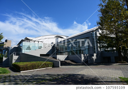 滋賀縣立藝術劇院琵琶湖館 滋賀縣立藝術劇院琵琶湖館 107593109