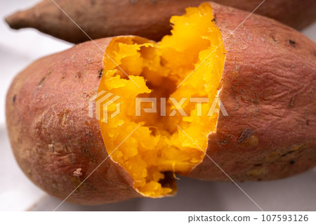 Sweet potato of Anno potato Sweet potato of Anno potato 107593126