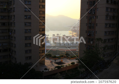 17 Jan 2015 the Containers in Hong Kong Kwai Chung Container Terminal 17 Jan 2015 the Containers in Hong Kong Kwai Chung Container Terminal 107597620
