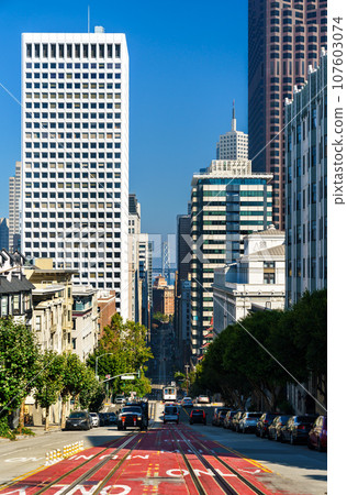 Classic view of downtown San Francisco from California Street, United States 107603074