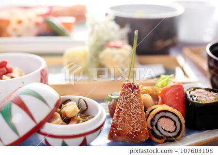 Japanese image 107603108