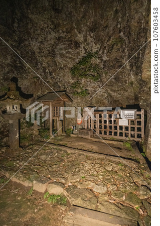 高澤觀音/日龍法寺夜間特別參觀本堂後方的洞窟 高澤觀音/日龍法寺夜間特別參觀本堂後方的洞窟 107603458