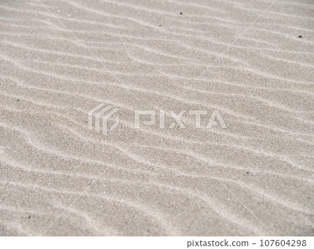 沙灘上的風波紋（沙波紋）。 107604298