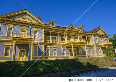 Former Hakodate City Public Hall 107604586