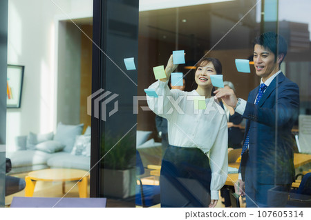 商業場景 107605314