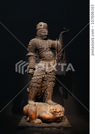 毗沙門天立像 毗沙門天立像 107606163